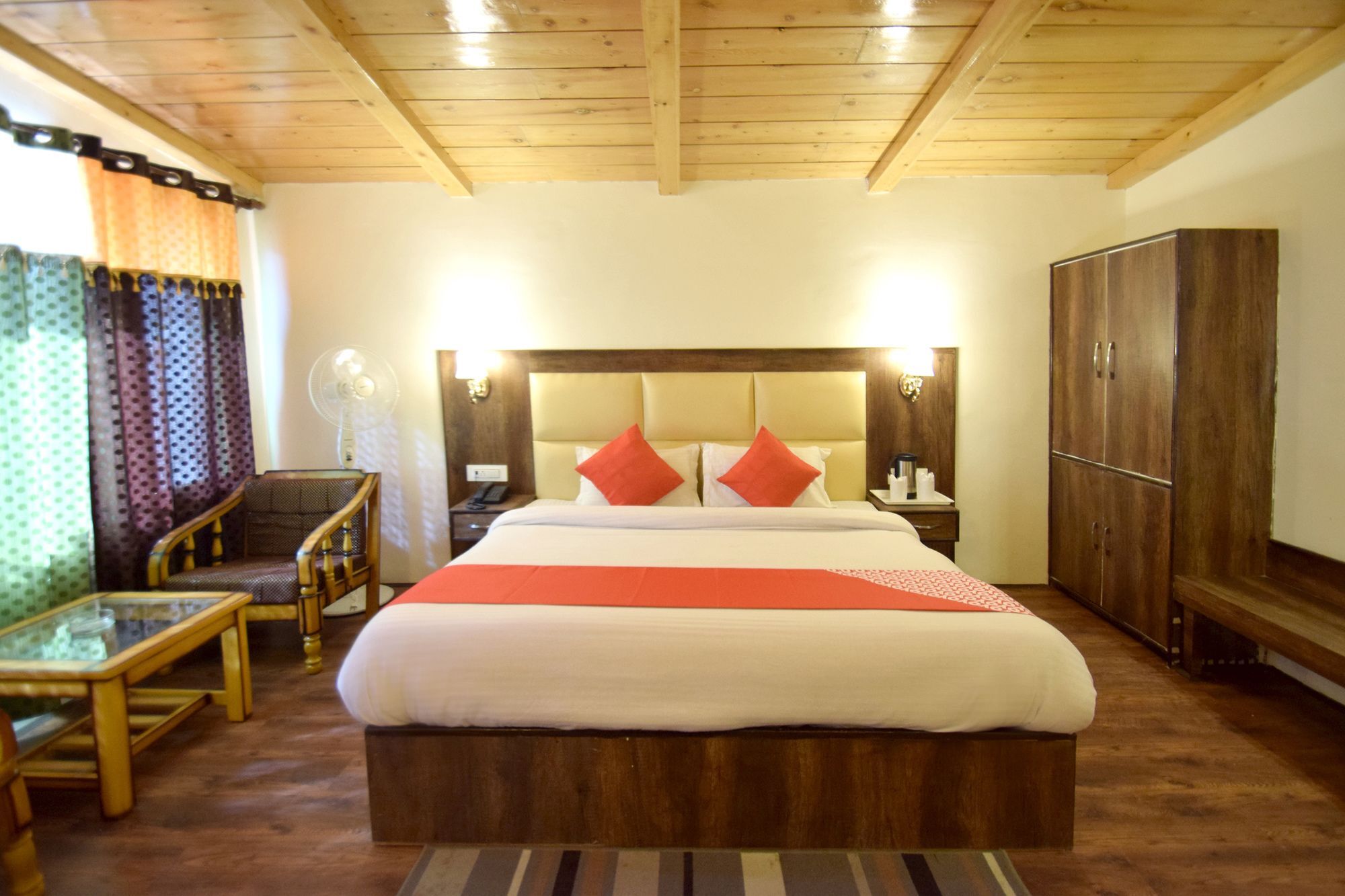 Hotel Oyo 11643 Sunrise 3*